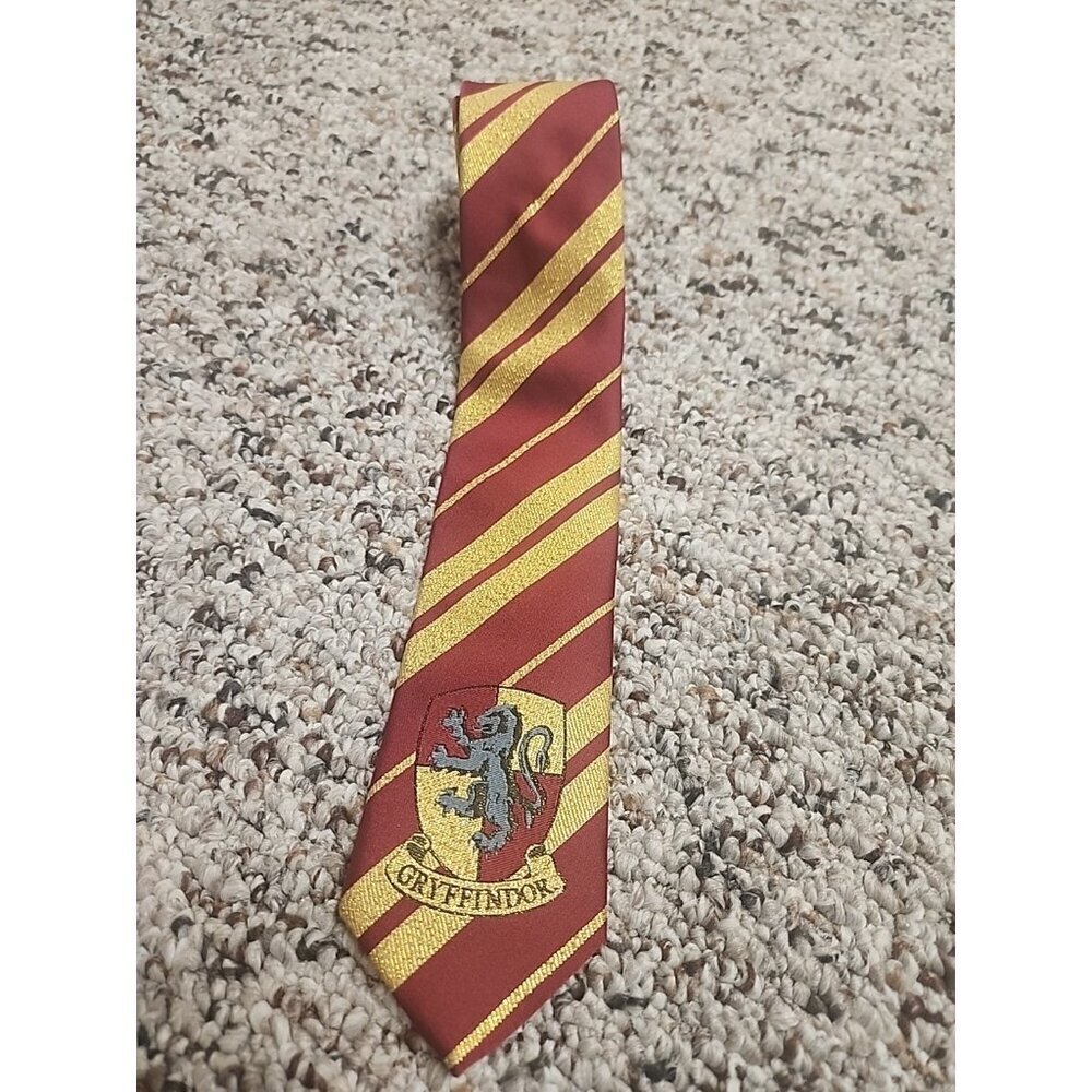 Harry Potter Gryffindor Tie House Crest Logo Colors Necktie Costume 48" NEW
